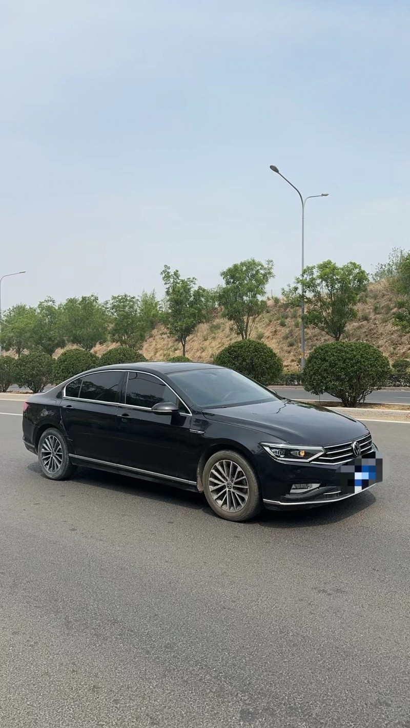 济南21年大众迈腾2