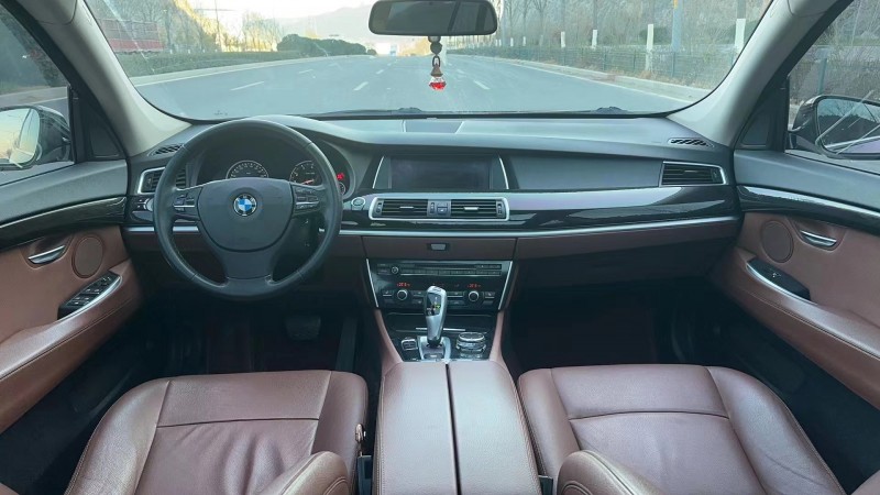 济南16年宝马5系4