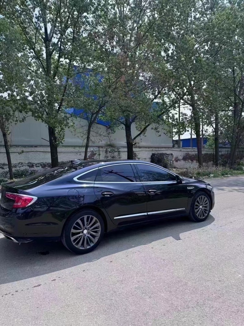 菏泽19年别克君越8