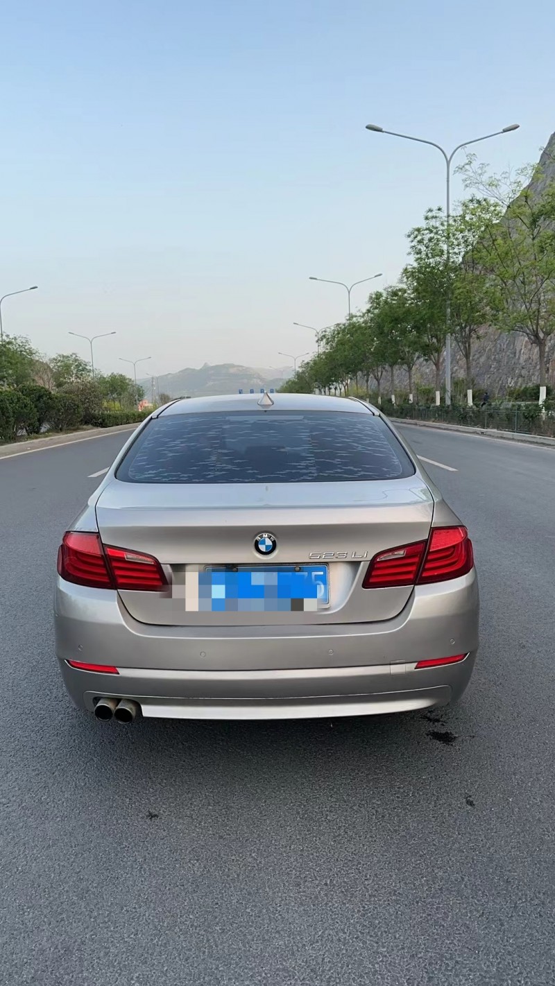 济南12年宝马5系9