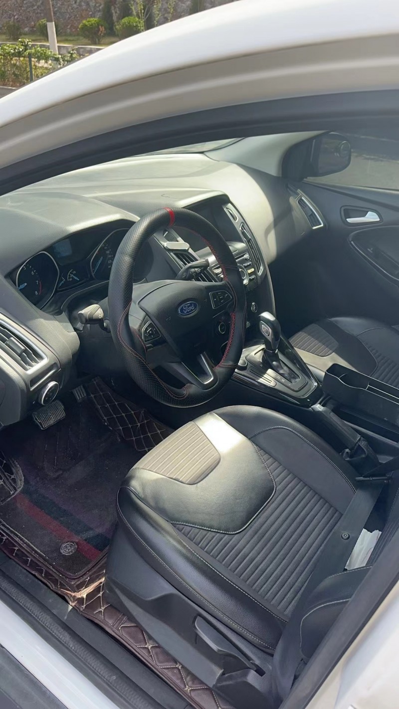 济南16年福特福克斯7