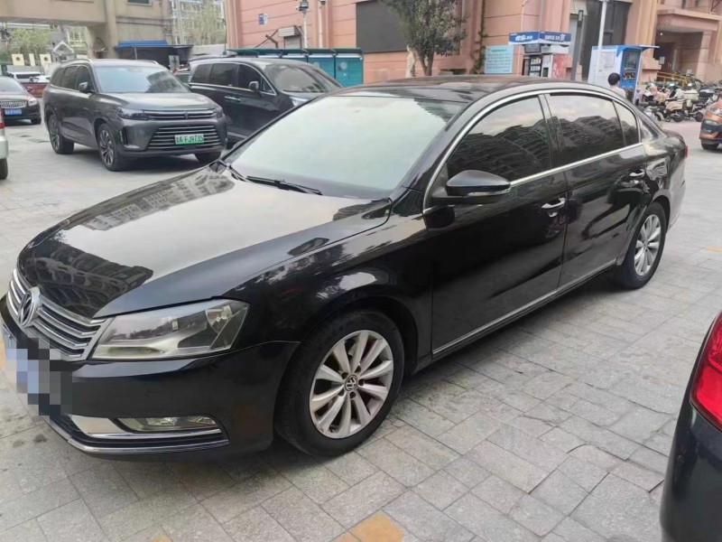 济南14年大众迈腾2