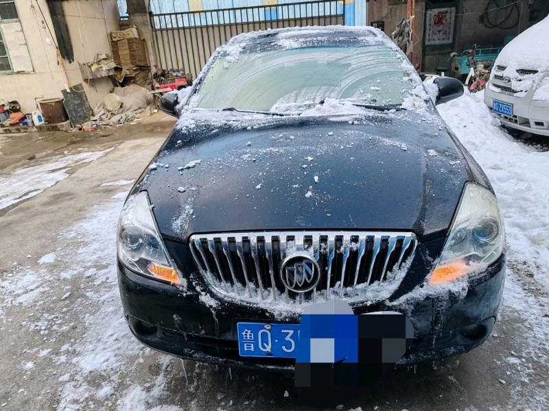 临沂14年别克凯越1