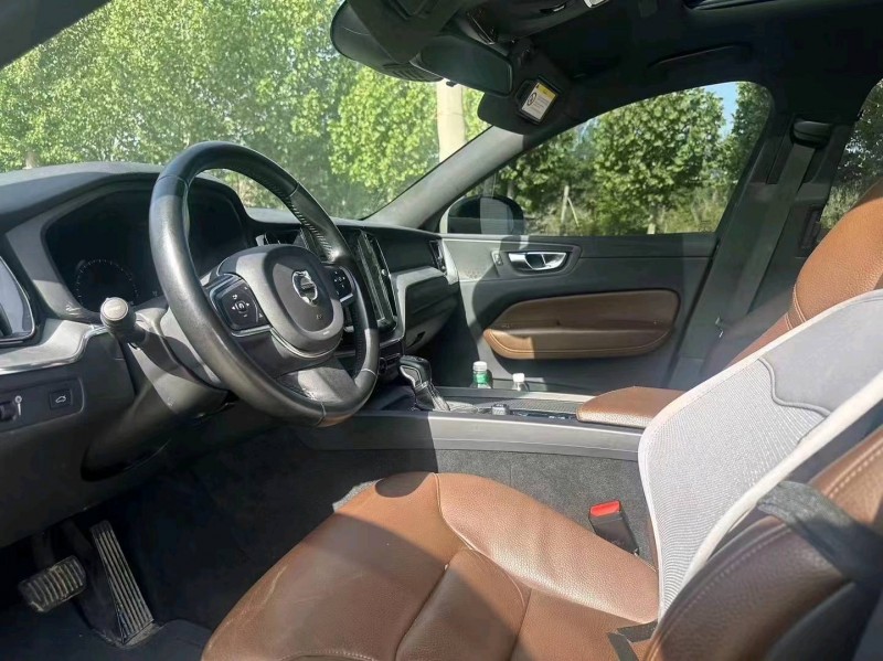 枣庄21年沃尔沃XC606