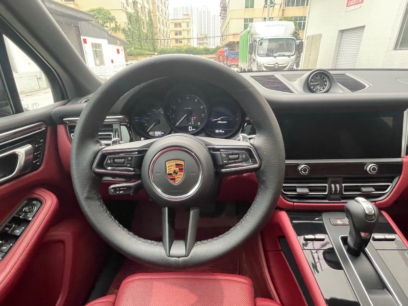广州23年保时捷Macan7