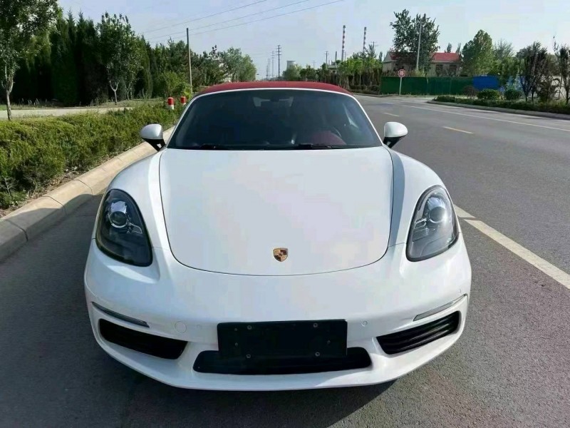 东营16年保时捷7181