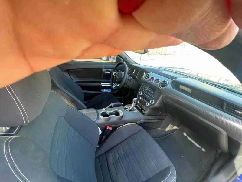 沧州16年福特野马7