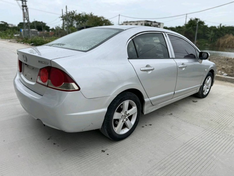 汕头13年本田思铭7