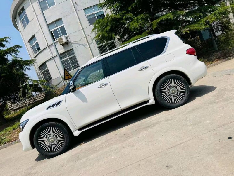 東營10年英菲尼迪QX803
