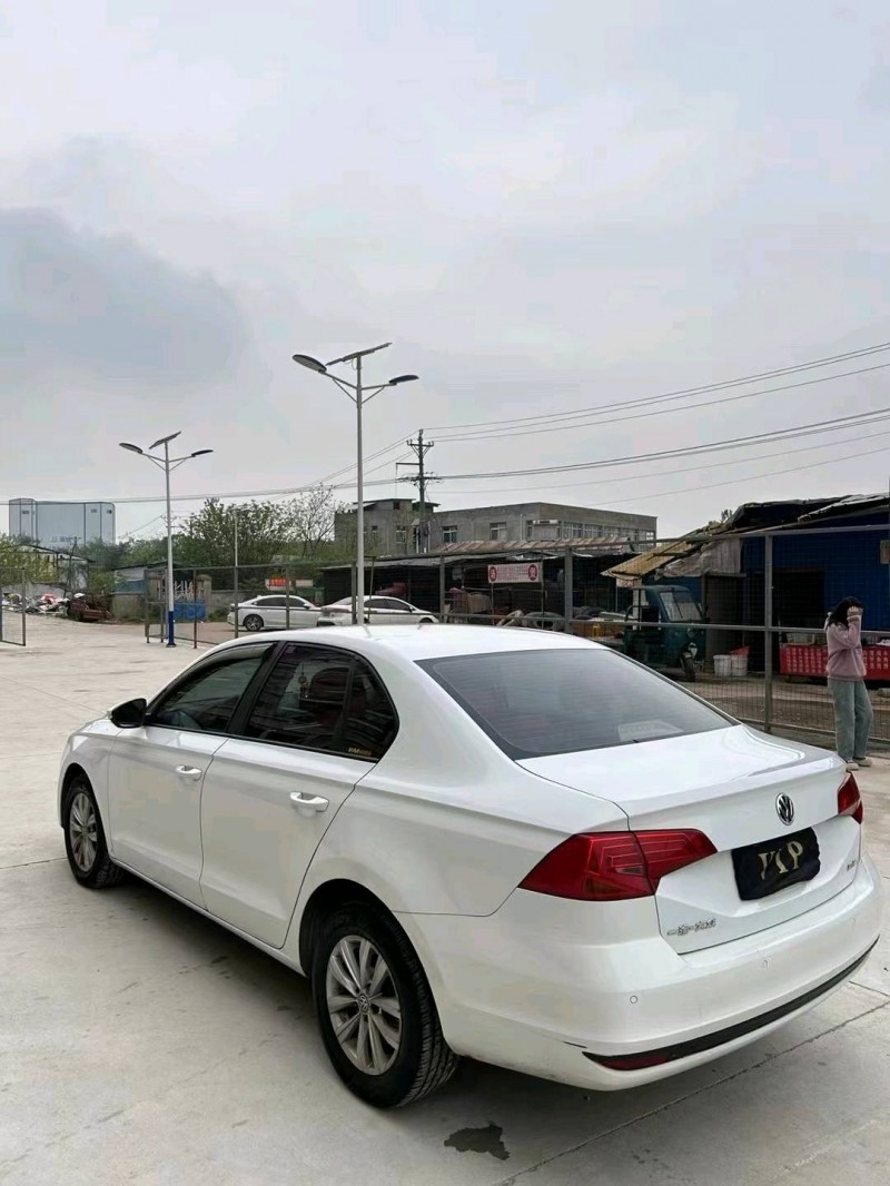 武汉17年大众宝来4