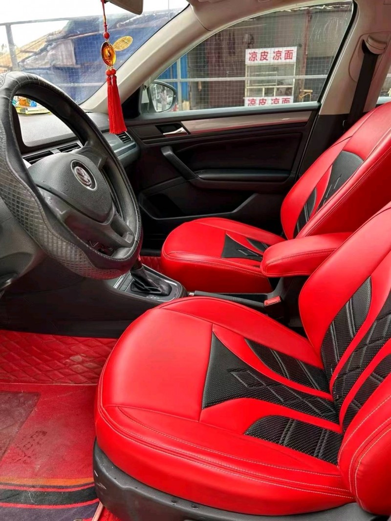 武汉17年大众宝来7