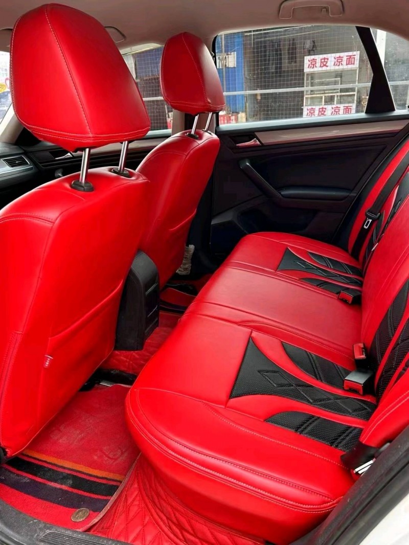 武汉17年大众宝来8