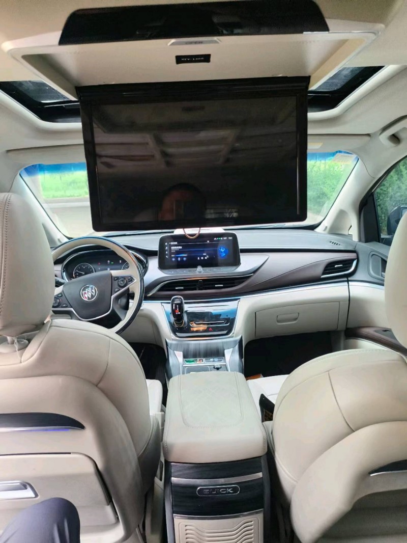 青岛21年别克GL84