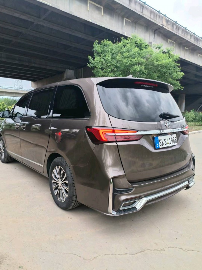 青岛21年别克GL87