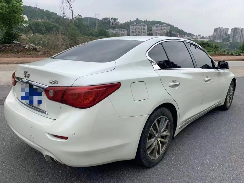 三明15年英菲尼迪Q50L8