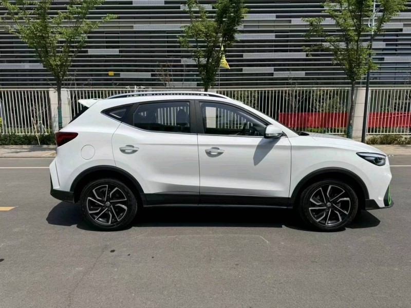 济宁23年名爵ZS7