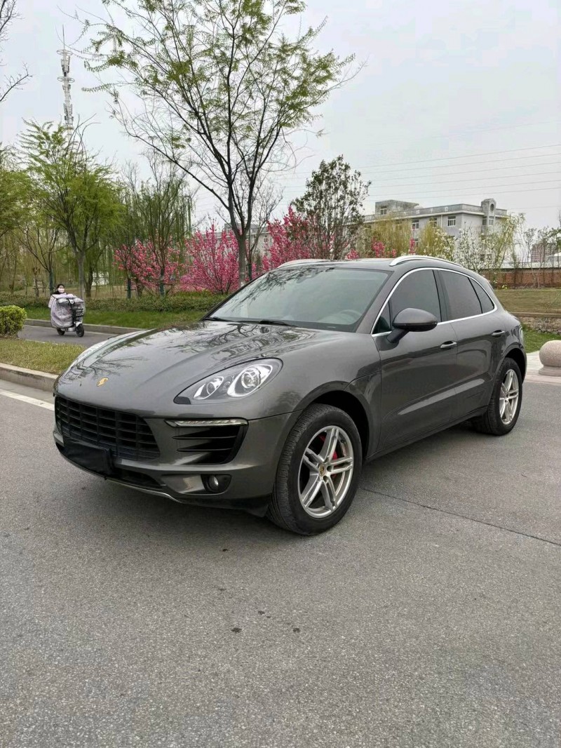 宿迁16年保时捷Macan2