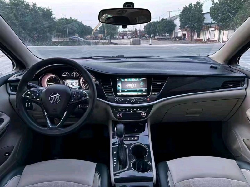 枣庄17年别克威朗2