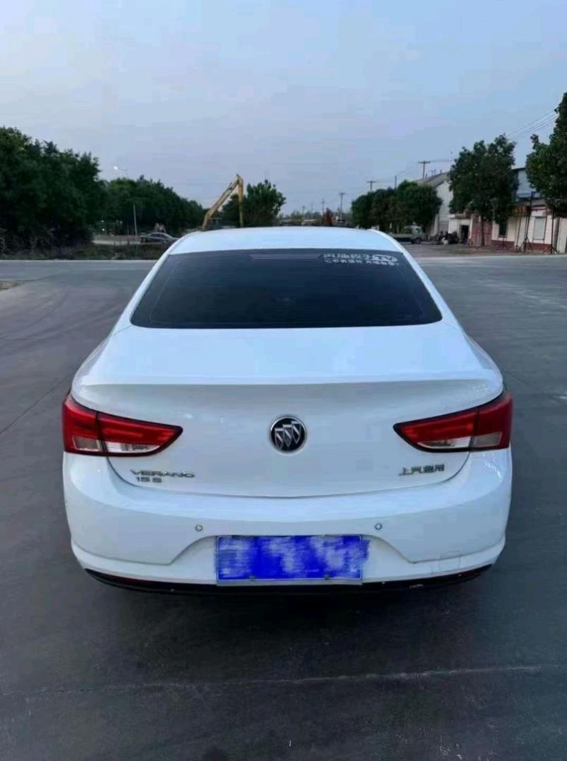 枣庄17年别克威朗3