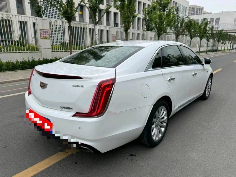 济宁18年凯迪拉克XTS8