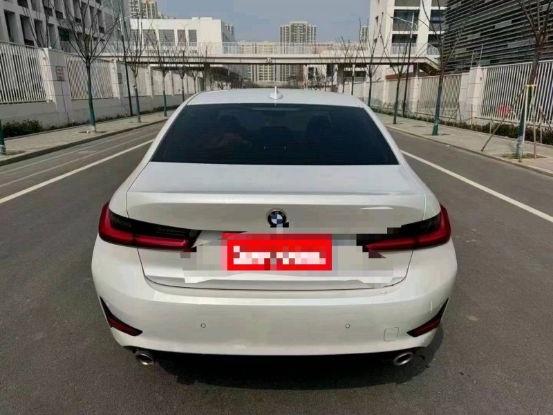 济宁20年宝马3系8