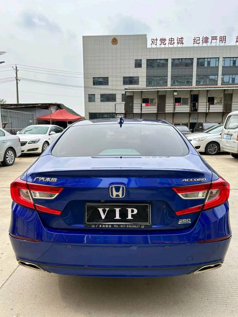 武汉19年本田雅阁5