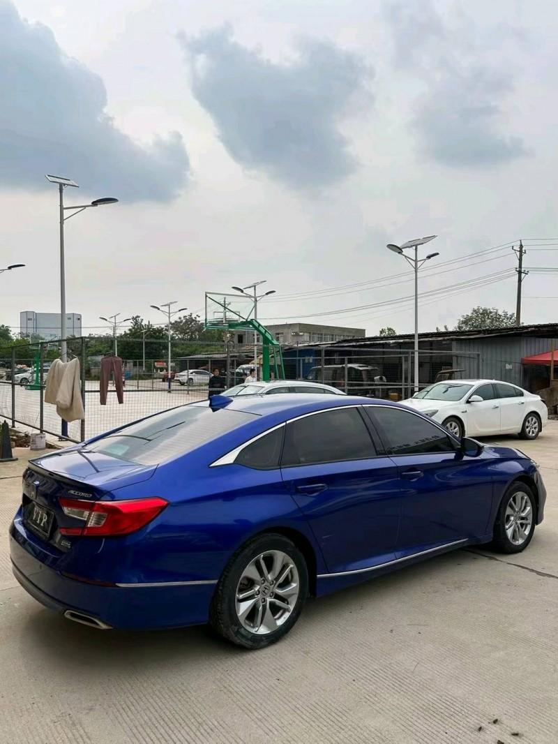 武汉19年本田雅阁6