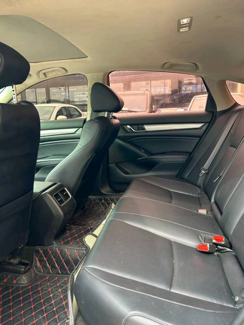 武汉19年本田雅阁8