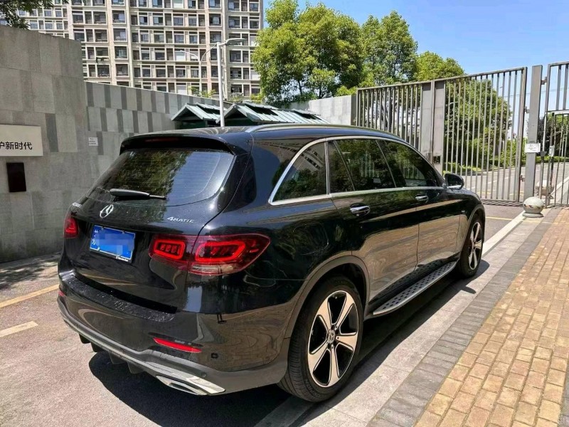 苏州23年奔驰GLC7