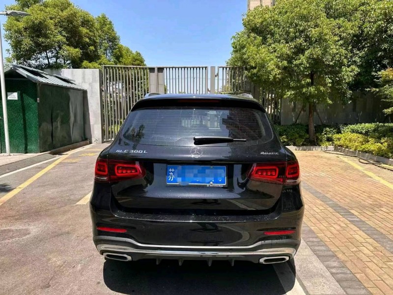 苏州23年奔驰GLC9