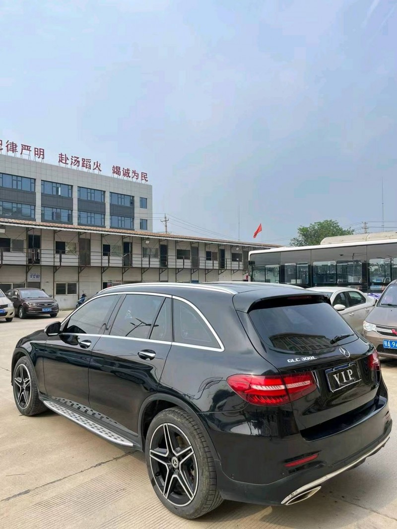 武汉19年奔驰GLC4
