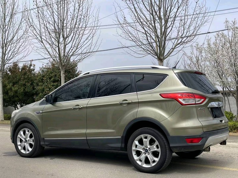 徐州15年福特翼虎5