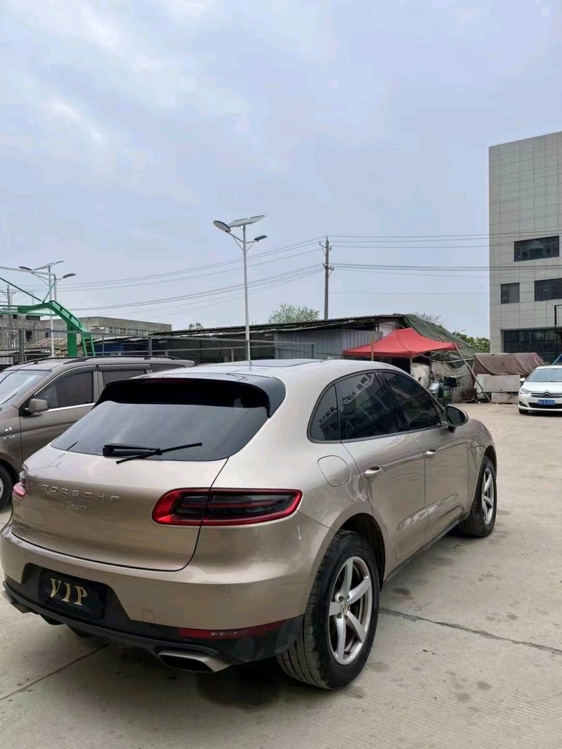 武汉17年保时捷Macan6