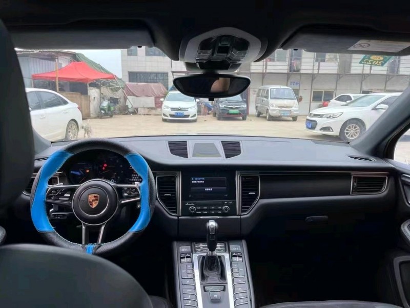 武汉17年保时捷Macan9