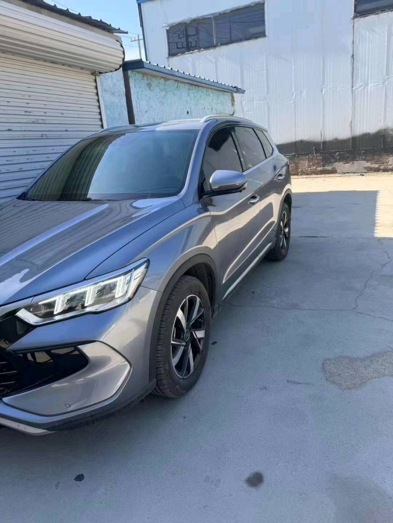 东营23年比亚迪宋3