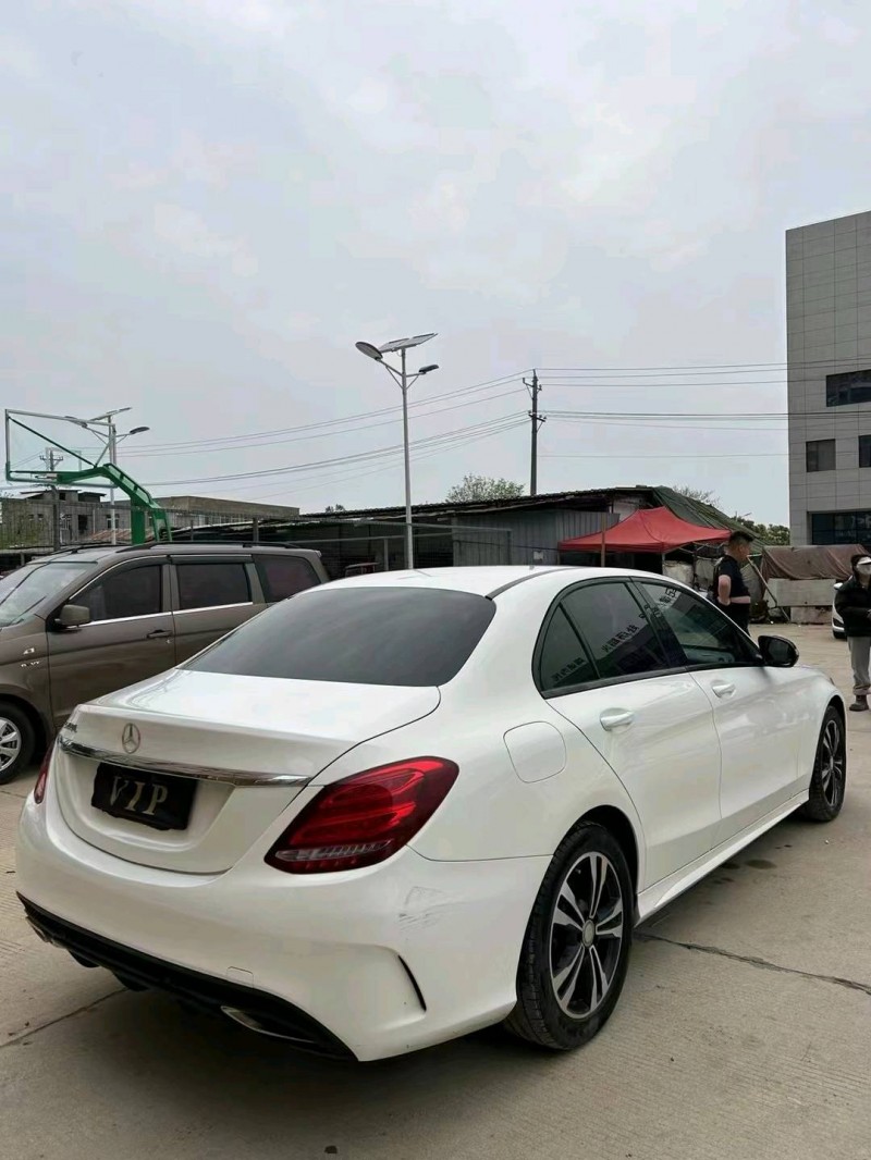 武汉16年奔驰C6
