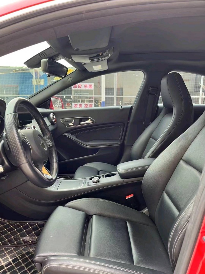 武汉19年奔驰CLA7