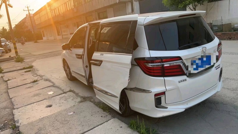 临沂20年本田艾力绅8