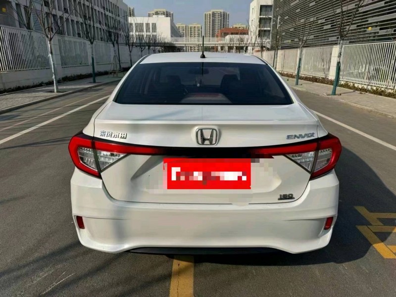 济宁19年本田享域8