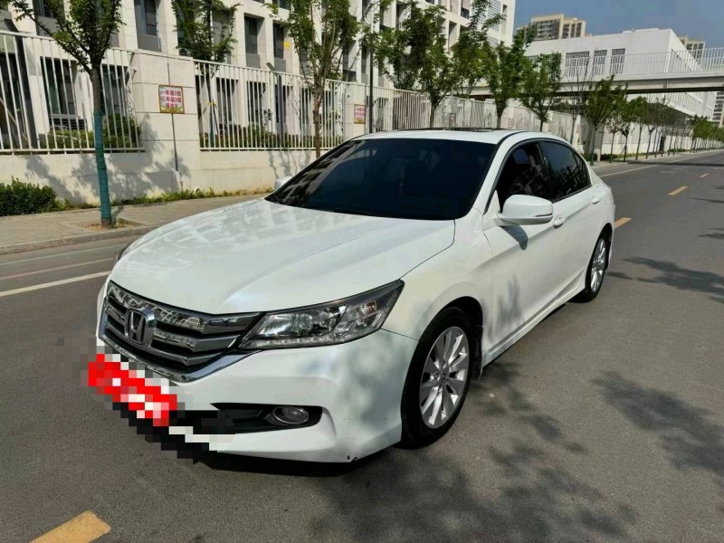 济宁14年本田雅阁3