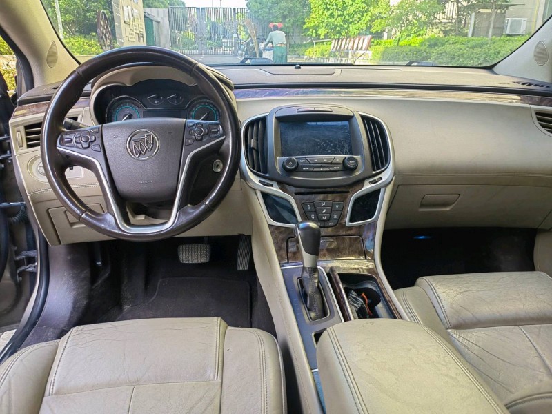 苏州14年别克君越7