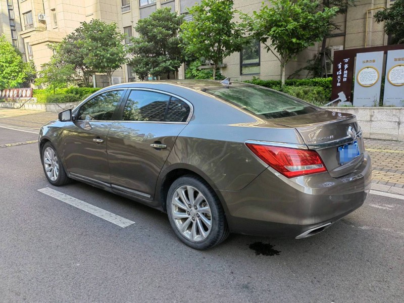 苏州14年别克君越8