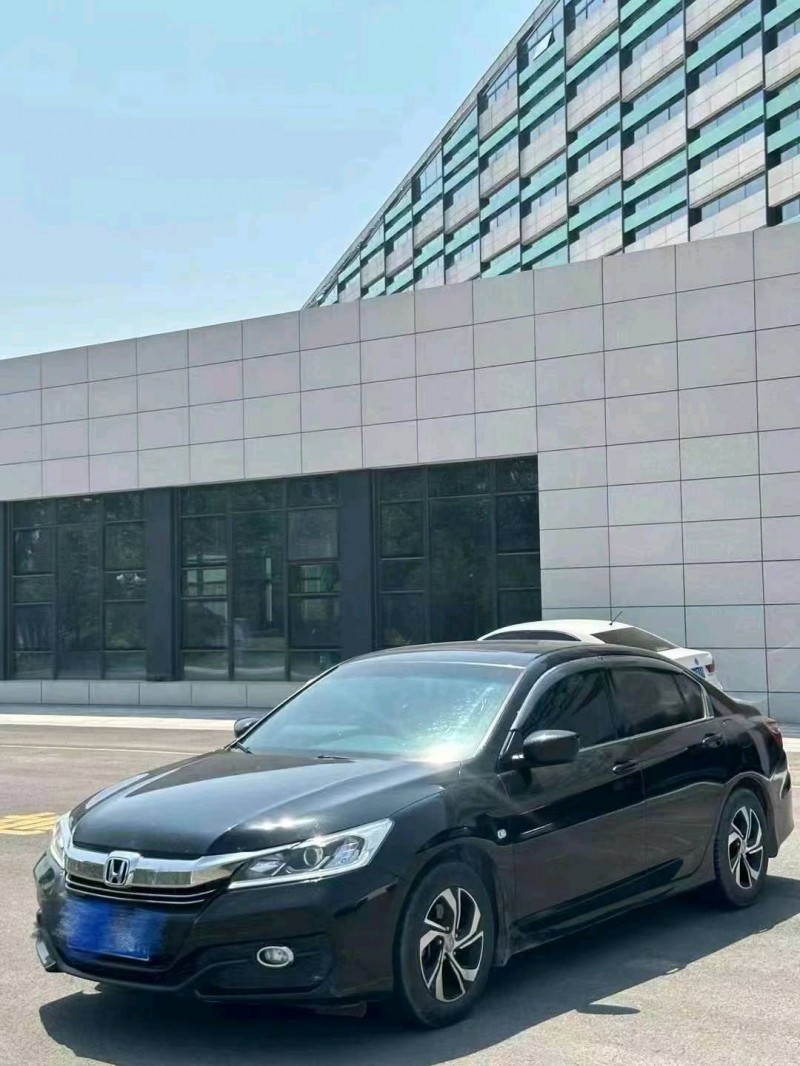 烟台18年本田雅阁2