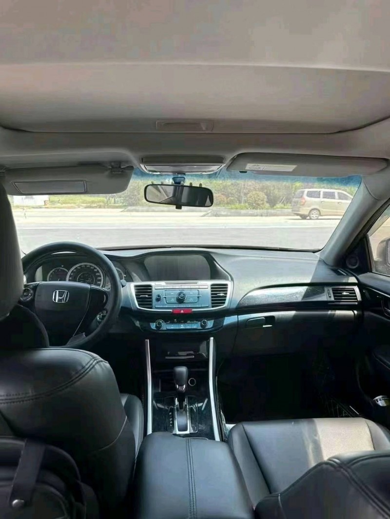 烟台18年本田雅阁9