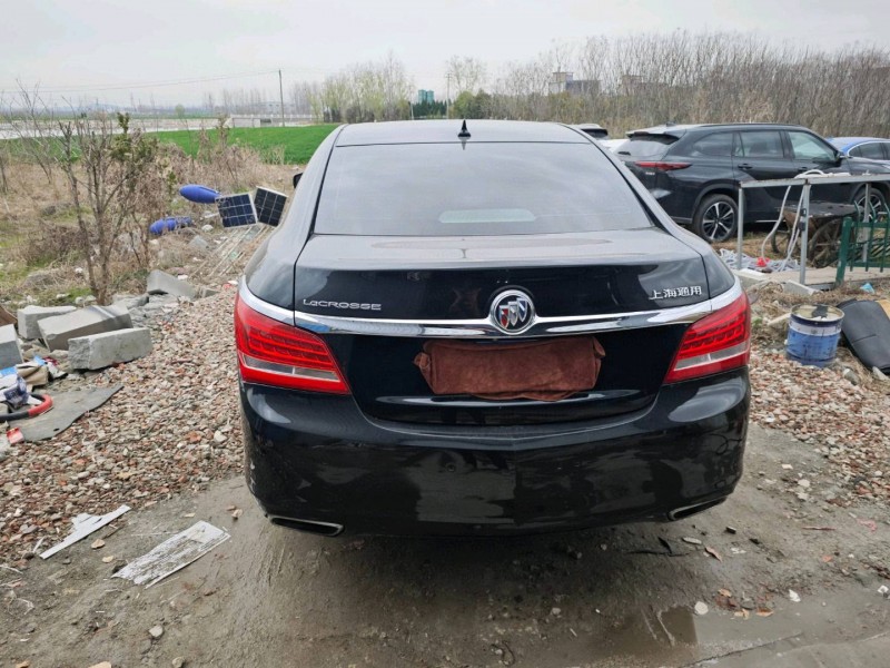 徐州15年别克君越9