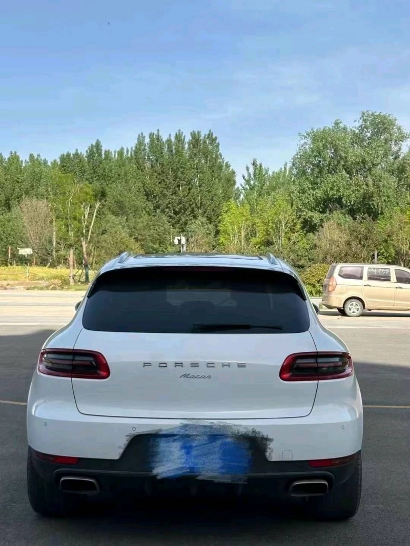 枣庄16年保时捷Macan5