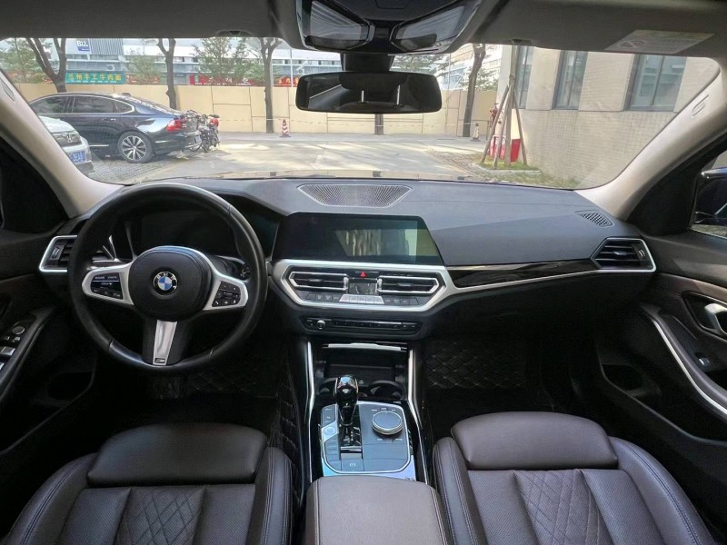 佛山21年宝马3系8