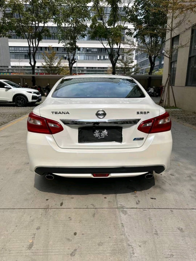 佛山17年日产天籁5