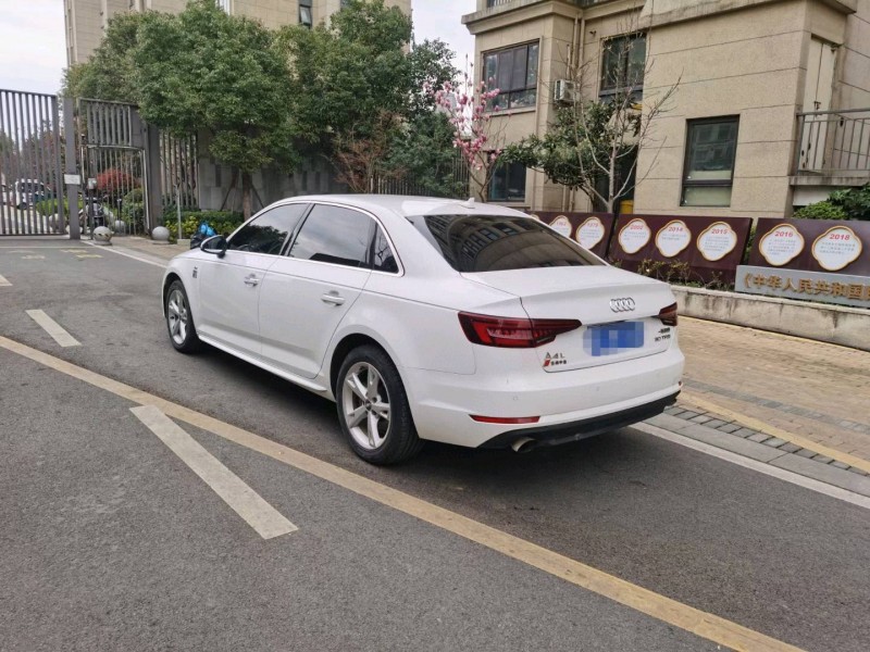 苏州18年奥迪A4L7