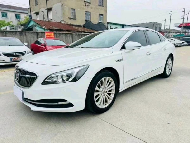 枣庄17年别克君越2